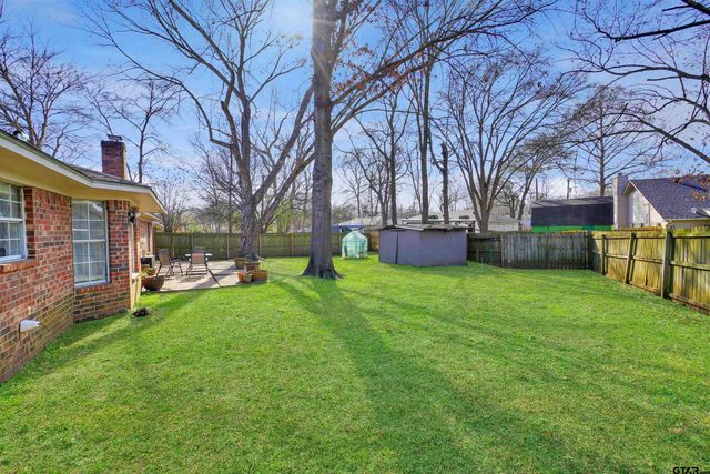 1000 Hillcrest Dr, Whitehouse, TX 75791