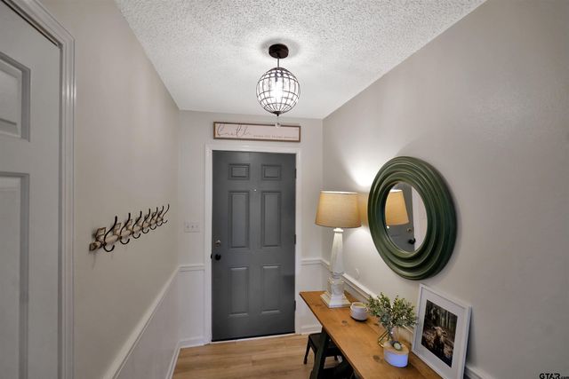 1000 Hillcrest Dr, Whitehouse, TX 75791