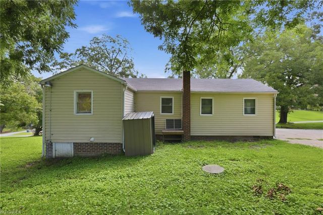 2138 Nc Highway 62, Burlington, NC 27217
