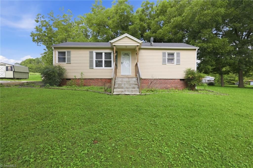 2138 Nc Highway 62, Burlington, NC 27217