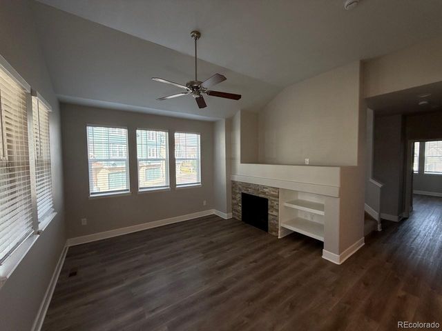 9805 W Hinsdale Place, Littleton, CO 80128