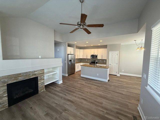 9805 W Hinsdale Place, Littleton, CO 80128