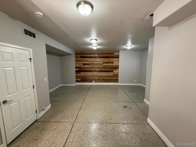 9805 W Hinsdale Place, Littleton, CO 80128