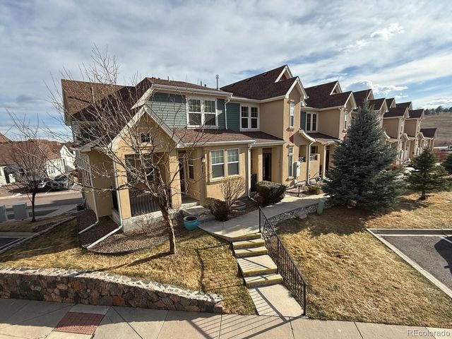 9805 W Hinsdale Place, Littleton, CO 80128