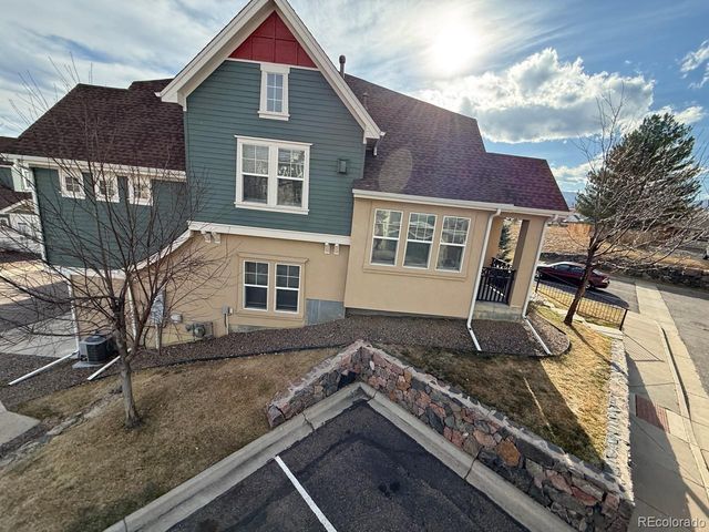 9805 W Hinsdale Place, Littleton, CO 80128