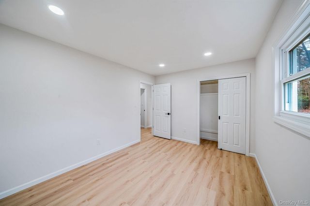 10 Cottonwood Avenue, Port Jefferson Station, NY 11776