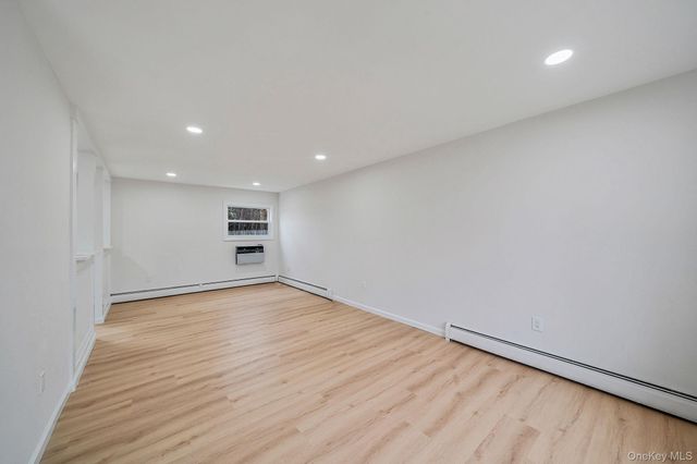 10 Cottonwood Avenue, Port Jefferson Station, NY 11776