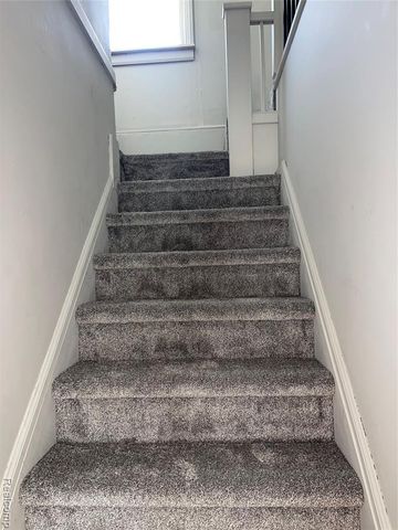 940 Saint Johns Boulevard, Lincoln Park, MI 48146