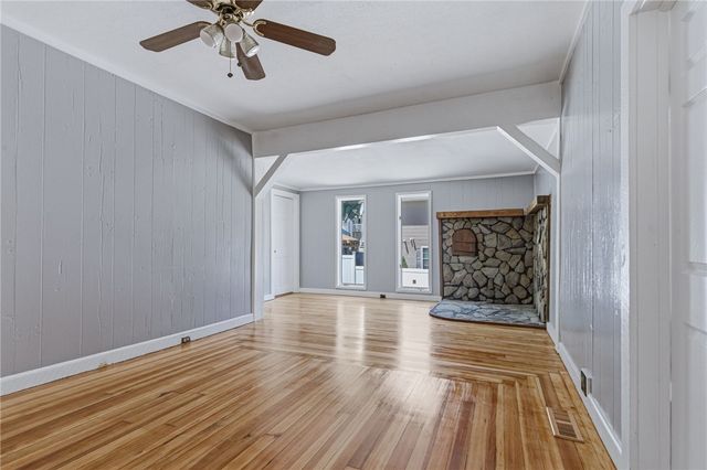 428 9th Avenue, Woonsocket, RI 02895