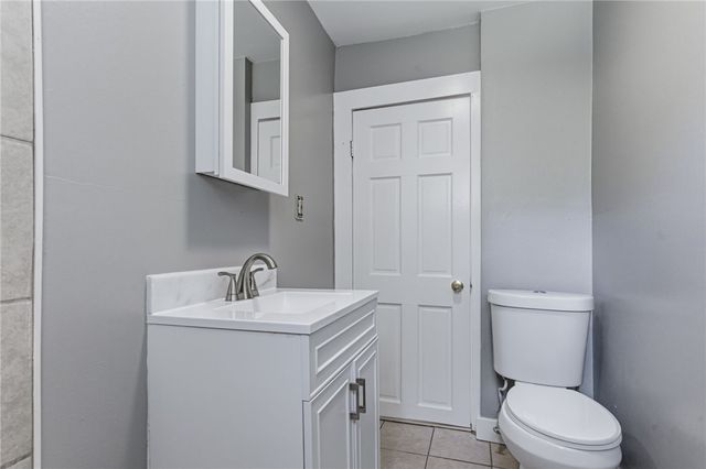 428 9th Avenue, Woonsocket, RI 02895