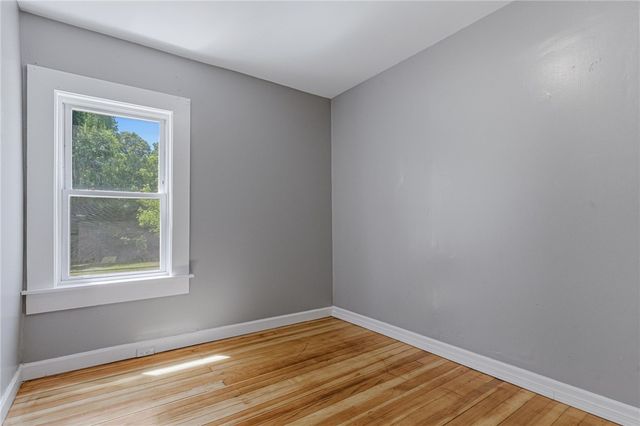 428 9th Avenue, Woonsocket, RI 02895