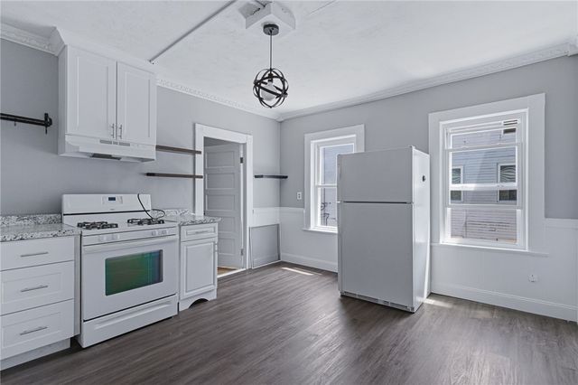 428 9th Avenue, Woonsocket, RI 02895