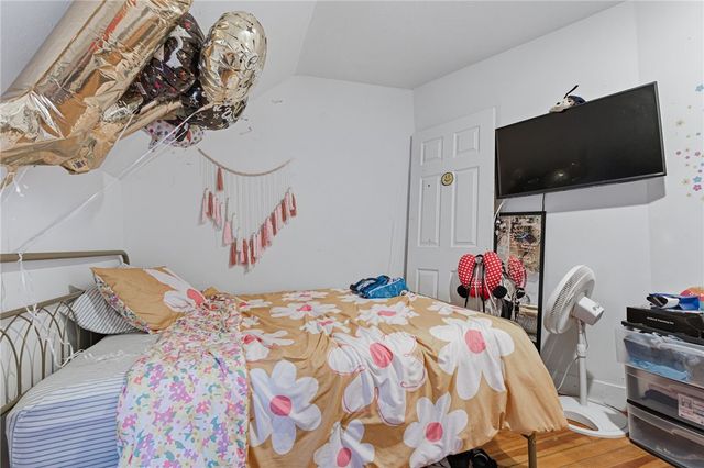 428 9th Avenue, Woonsocket, RI 02895