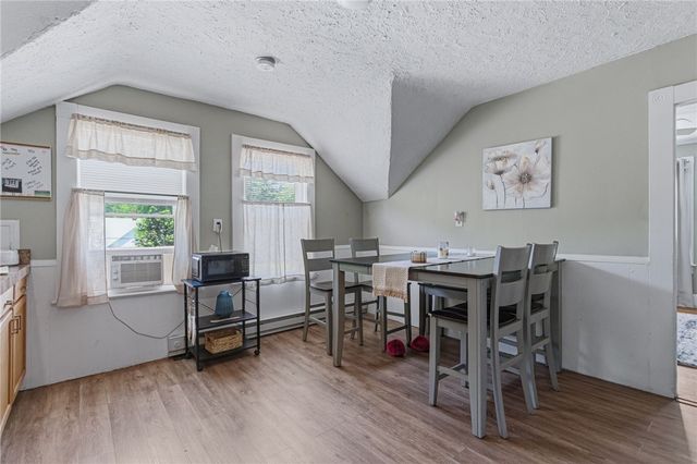 428 9th Avenue, Woonsocket, RI 02895