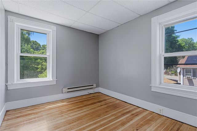 428 9th Avenue, Woonsocket, RI 02895