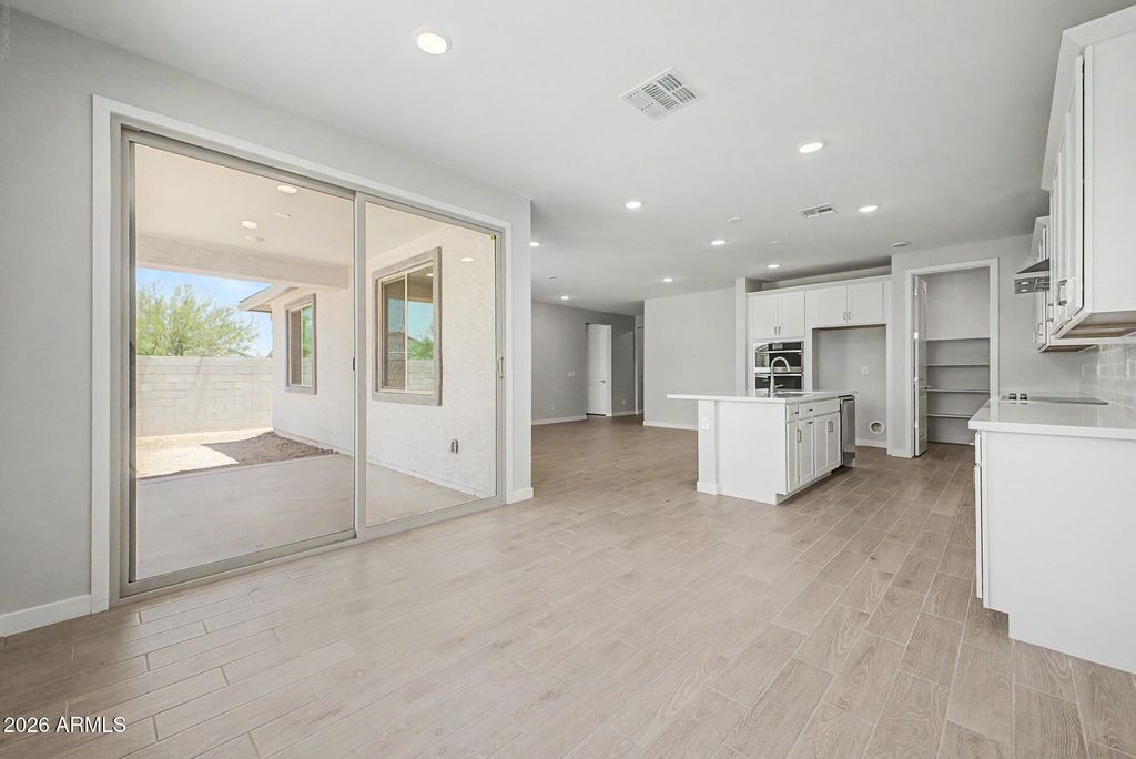 31564 N SINGING MEADOW Lane, San Tan Valley, AZ 85143 — photo 4