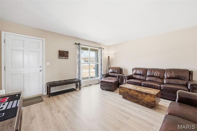 626 Lime Rock Drive, St Charles, MO 63304