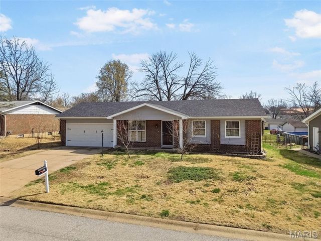 626 Lime Rock Drive, St Charles, MO 63304