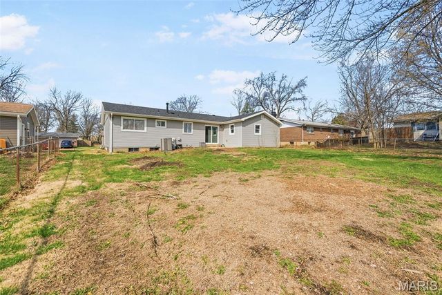 626 Lime Rock Drive, St Charles, MO 63304