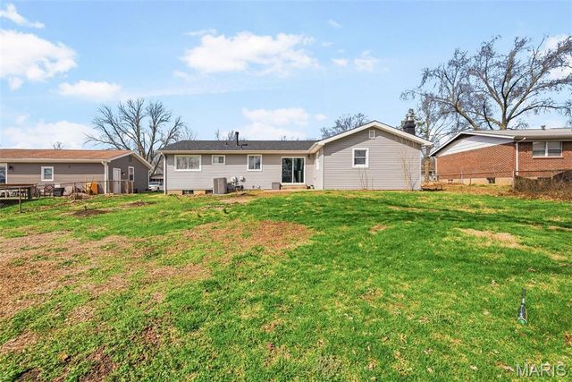 626 Lime Rock Drive, St Charles, MO 63304