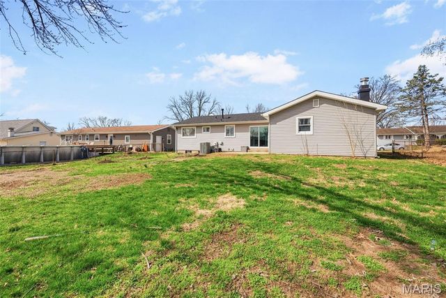 626 Lime Rock Drive, St Charles, MO 63304