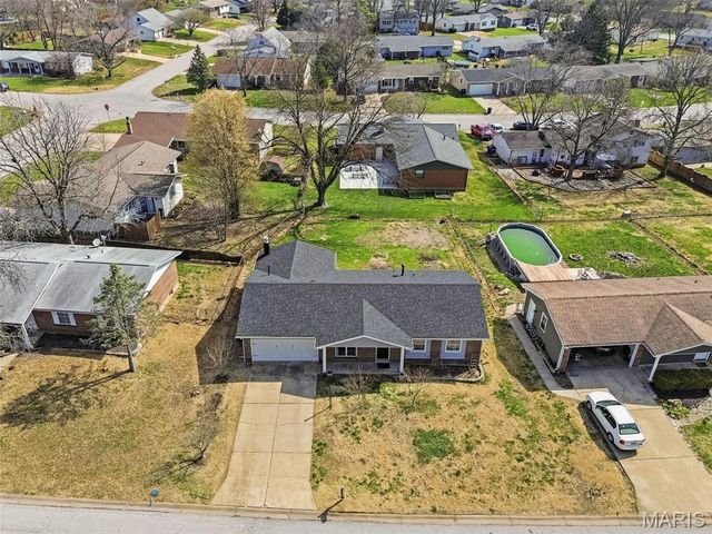 626 Lime Rock Drive, St Charles, MO 63304