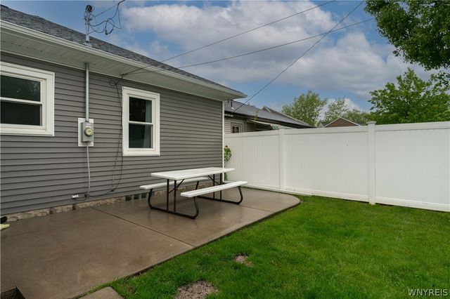 45 Mayfield Avenue, Tonawanda, NY 14150