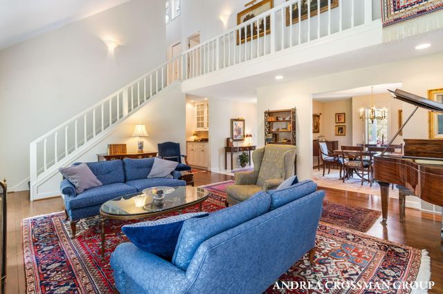 2003 W Lakewood Boulevard, Holland, MI 49424