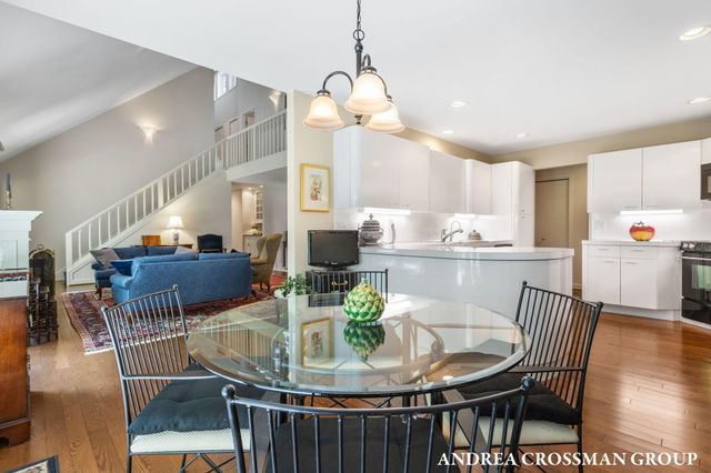 2003 W Lakewood Boulevard, Holland, MI 49424