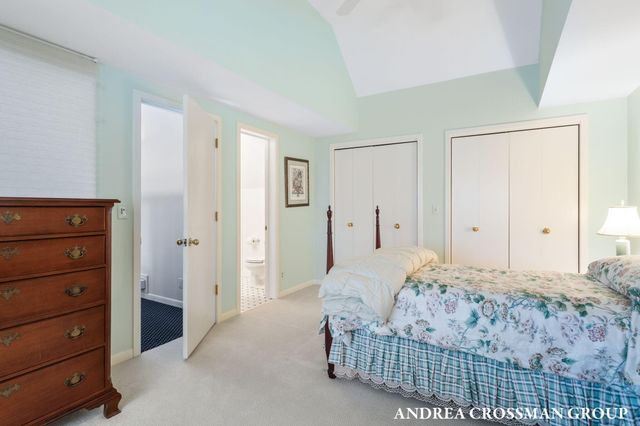 2003 W Lakewood Boulevard, Holland, MI 49424