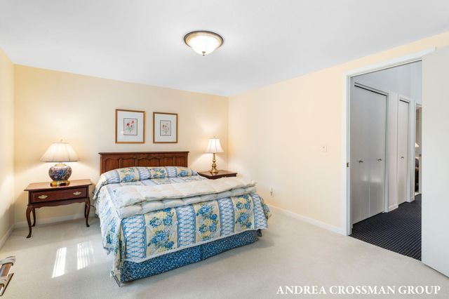 2003 W Lakewood Boulevard, Holland, MI 49424
