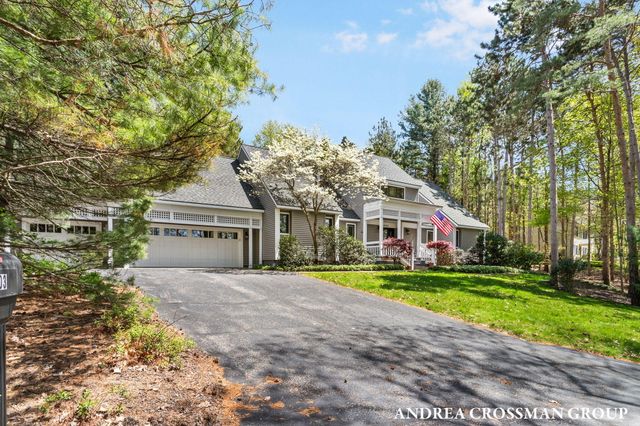 2003 W Lakewood Boulevard, Holland, MI 49424