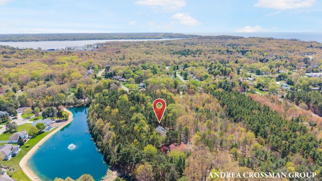 2003 W Lakewood Boulevard, Holland, MI 49424