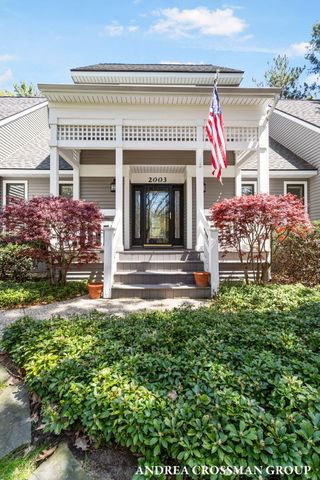 2003 W Lakewood Boulevard, Holland, MI 49424
