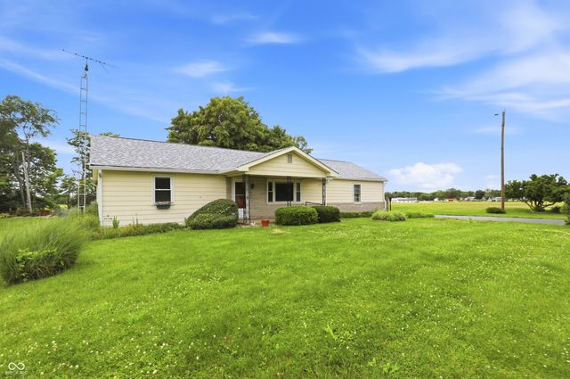 455 E US HWY 52, Rushville, IN 46173