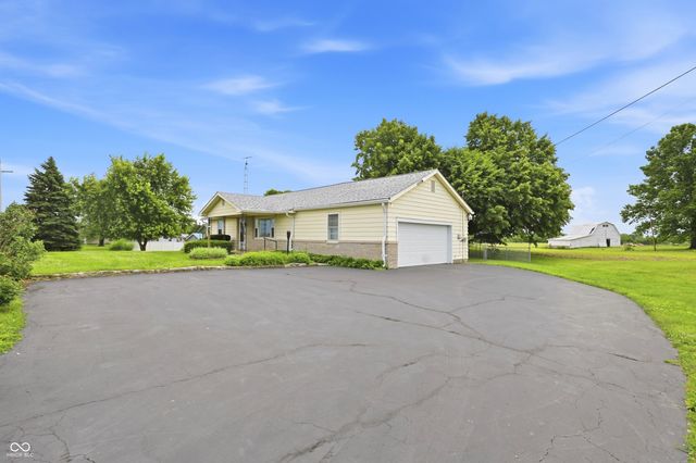 455 E US HWY 52, Rushville, IN 46173