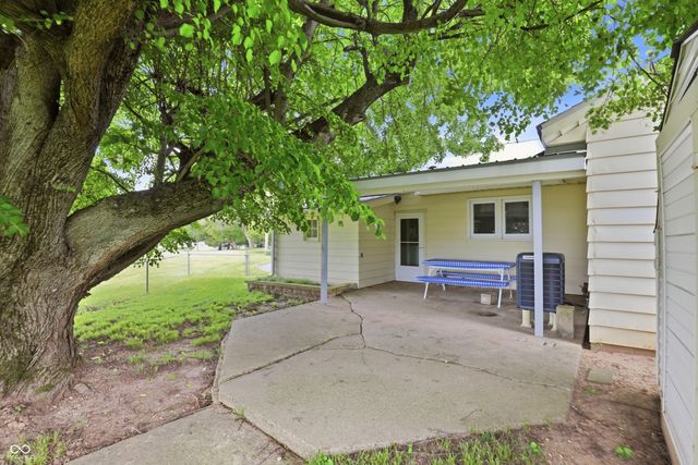 455 E US HWY 52, Rushville, IN 46173