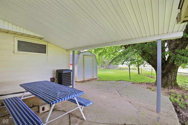 455 E US HWY 52, Rushville, IN 46173
