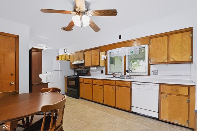 455 E US HWY 52, Rushville, IN 46173