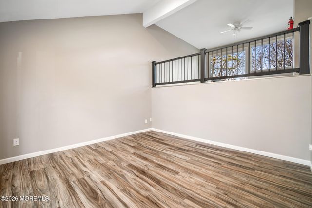 12 6th Street, Barnegat, NJ 08005