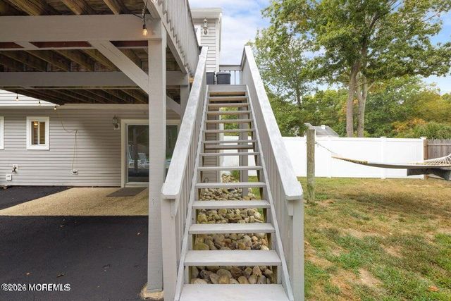 12 6th Street, Barnegat, NJ 08005