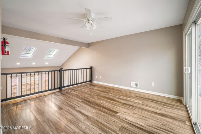 12 6th Street, Barnegat, NJ 08005