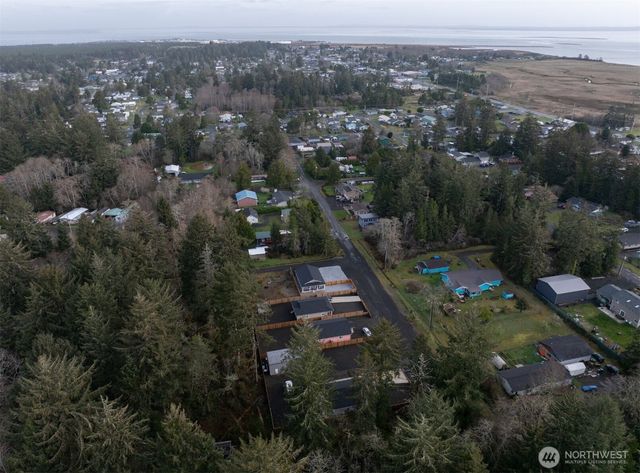 708 N 3rd Street, Westport, WA 98595