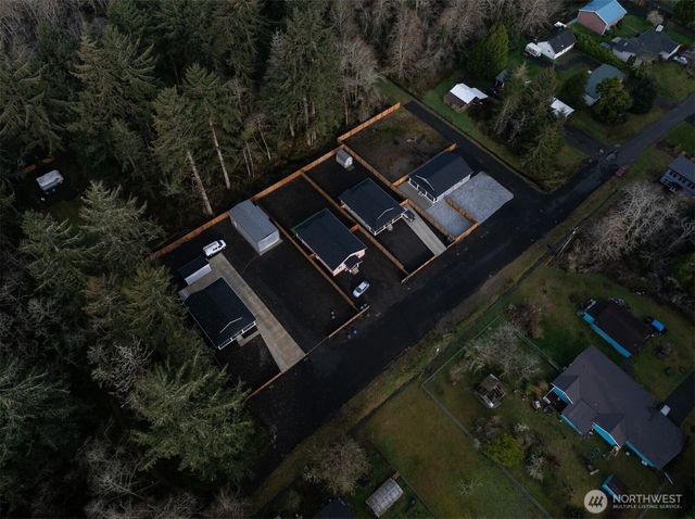708 N 3rd Street, Westport, WA 98595