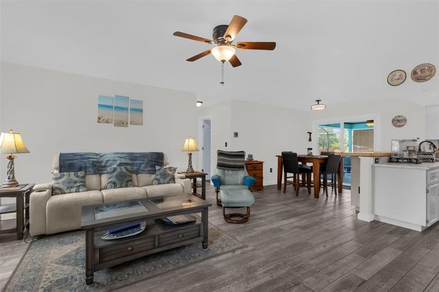 5202 SYDNEY ROAD, Fruitland Park, FL 34731