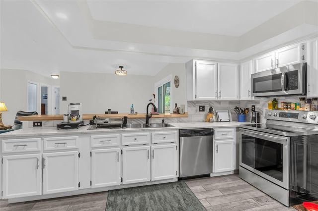 5202 SYDNEY ROAD, Fruitland Park, FL 34731