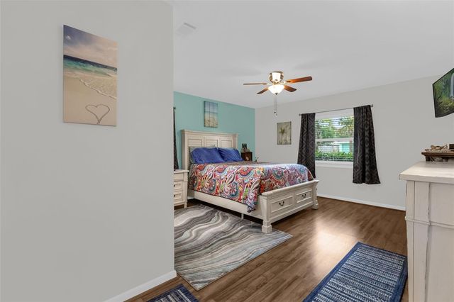 5202 SYDNEY ROAD, Fruitland Park, FL 34731