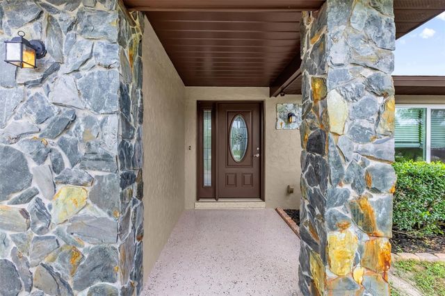 5202 SYDNEY ROAD, Fruitland Park, FL 34731