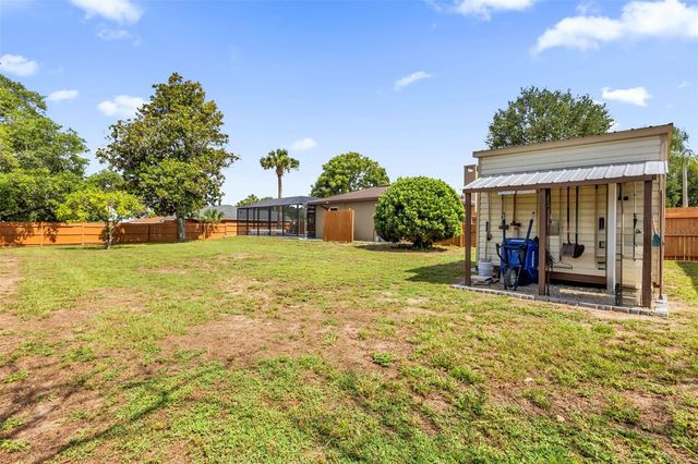 5202 SYDNEY ROAD, Fruitland Park, FL 34731