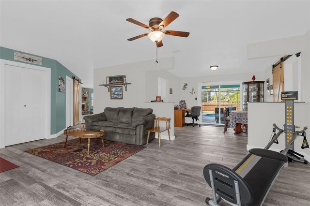 5202 SYDNEY ROAD, Fruitland Park, FL 34731